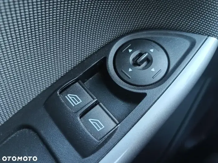 Ford Focus 2012 photo 3