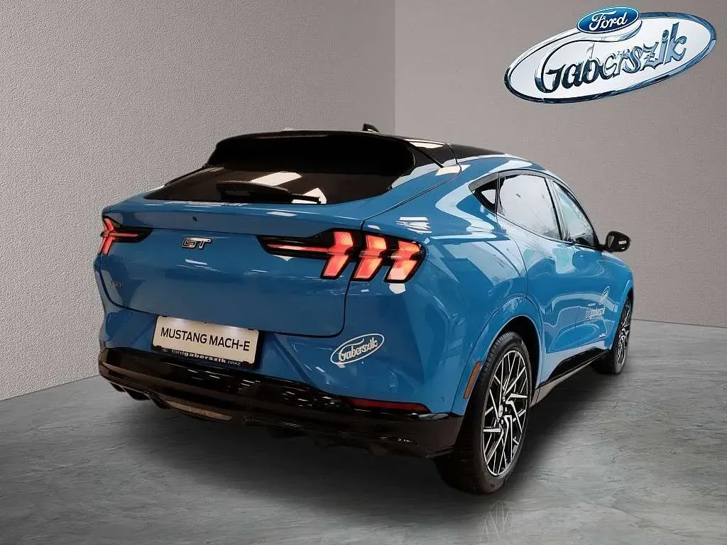 Ford Mustang Mach-E 2022 photo 2