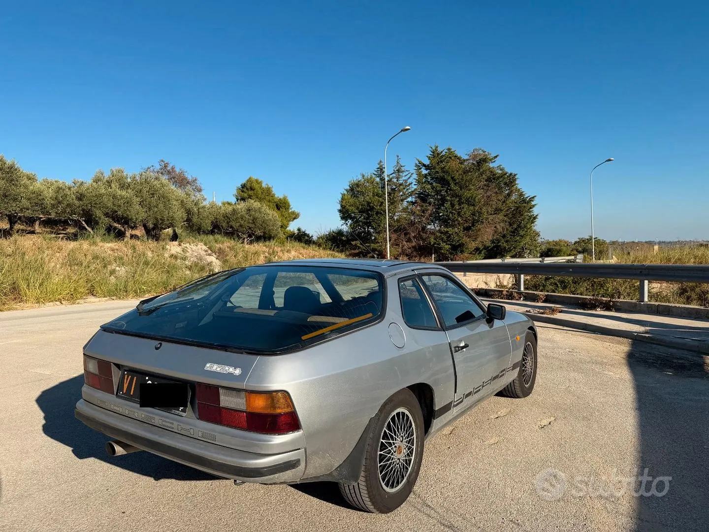 Porsche 924 1981 photo 4