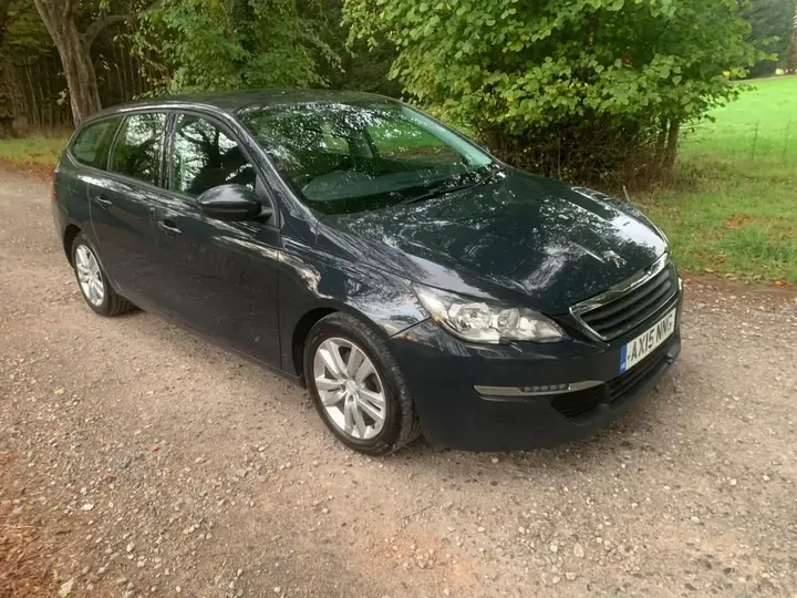 Peugeot 308 2015 photo 3