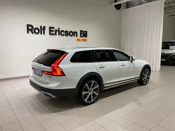 Volvo V90 Cross Country 2019 photo 4