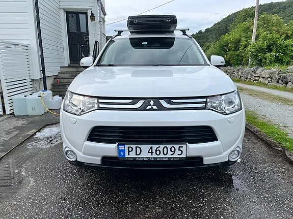 Mitsubishi Outlander 2013 photo 4
