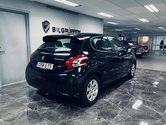 Peugeot 208 2014 photo 4