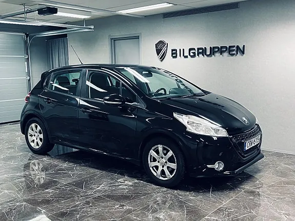 Peugeot 208 2014 photo 2