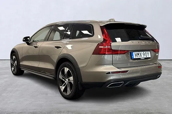 Volvo V60 Cross Country 2021 photo 4