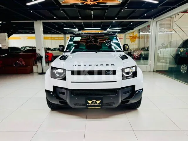 Land Rover Defender 2026 photo 2