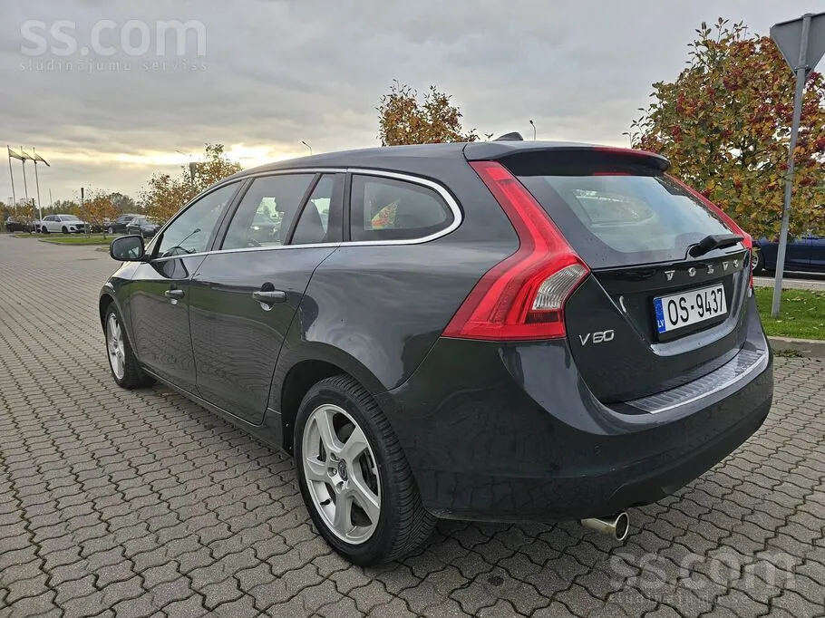 Volvo V60 2011 photo 5