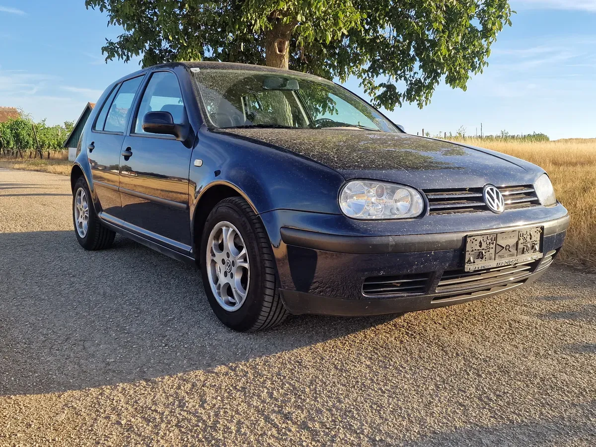 Volkswagen Golf 1999 photo 2