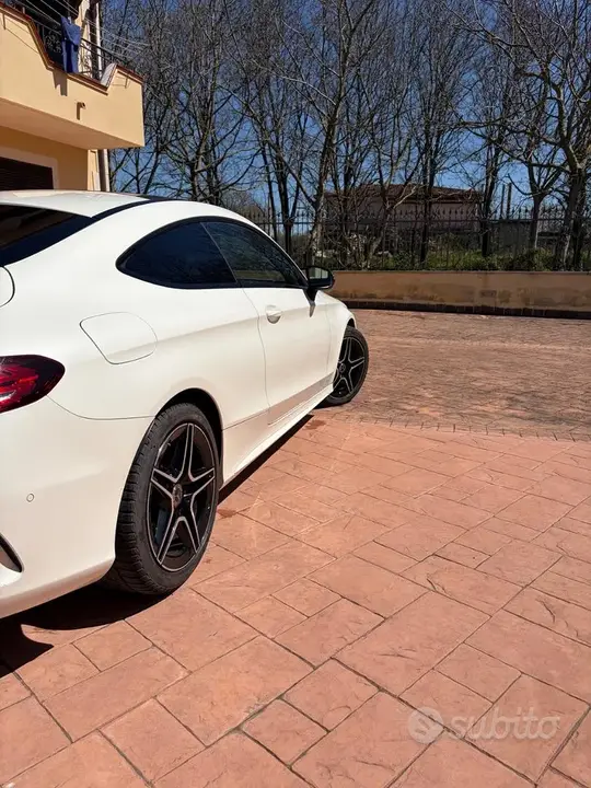 Mercedes-Benz C-Class 2019 photo 3