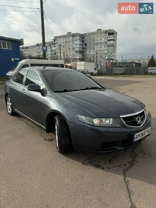 Honda Accord 2004 photo 4