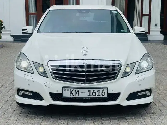 Mercedes-Benz E200