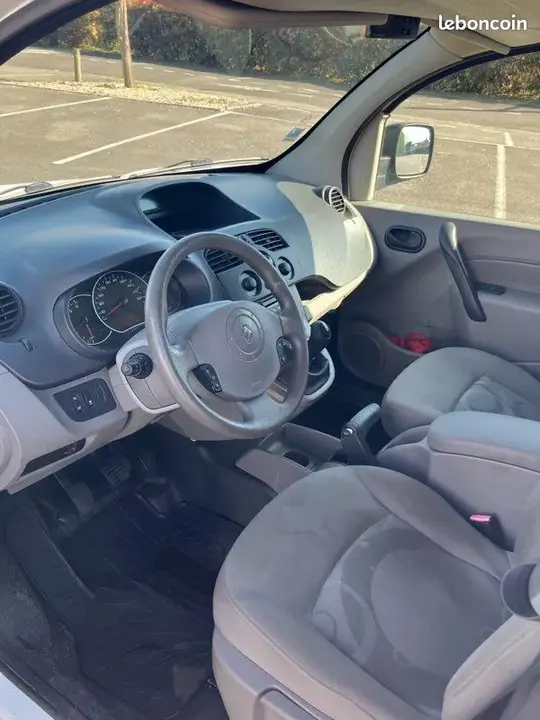 Renault Kangoo 2010 photo 3