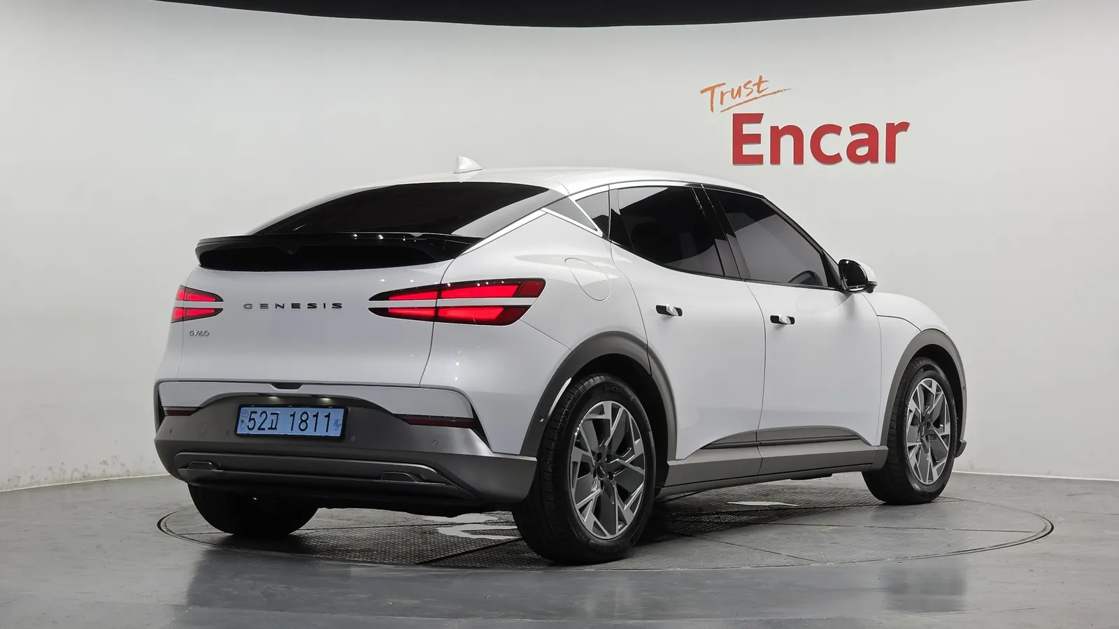 Genesis Gv60
