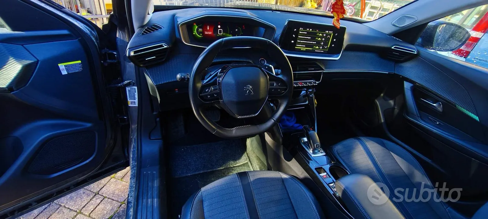 Peugeot 2008 2023 photo 5
