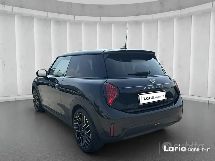 Mini Mini Cooper 2024 photo 3