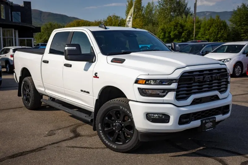 Ram 3500 2026 photo 2