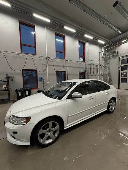 Volvo S40 2011 photo 2