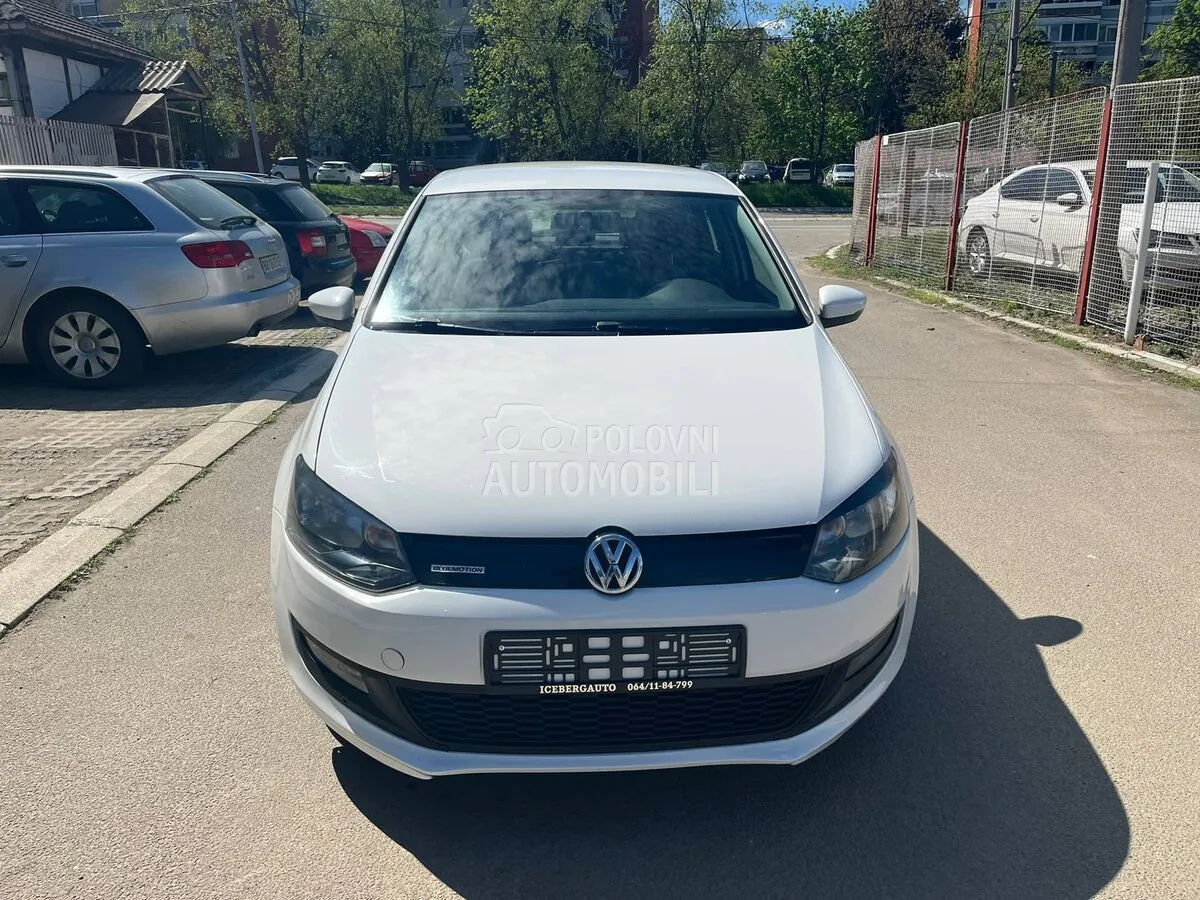 Volkswagen Polo 2011 photo 2