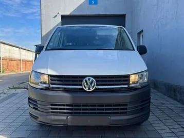 Volkswagen Transporter 2018 photo 2