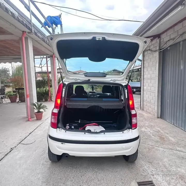 Fiat Panda 2010 photo 4