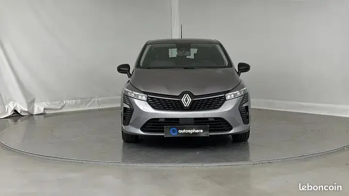 Renault Clio 2024 photo 2