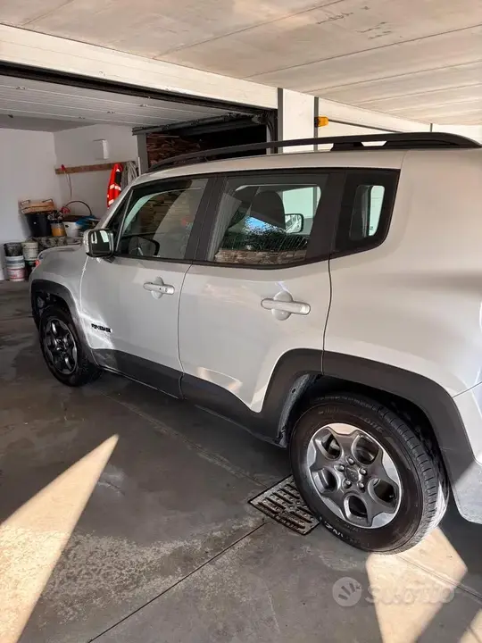 Jeep Renegade 2017 photo 3