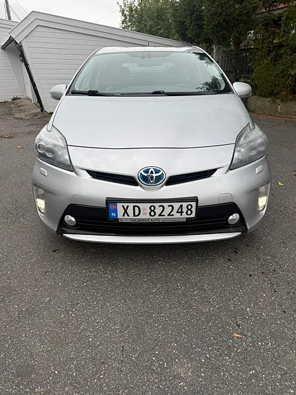 Toyota Prius 2012 photo 2