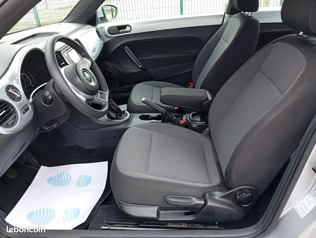 Volkswagen New Beetle 2013 photo 5