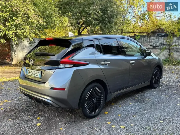 Nissan Leaf 2022 photo 4