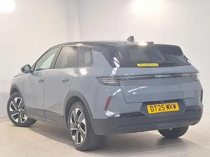Vauxhall Grandland 2025 photo 2