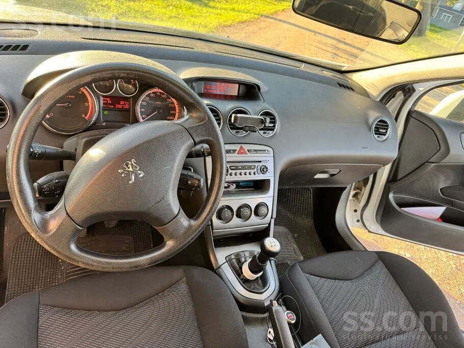 Peugeot 308 2011 photo 5
