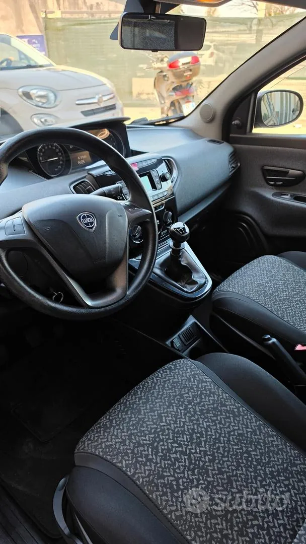 Lancia Ypsilon 2019 photo 5