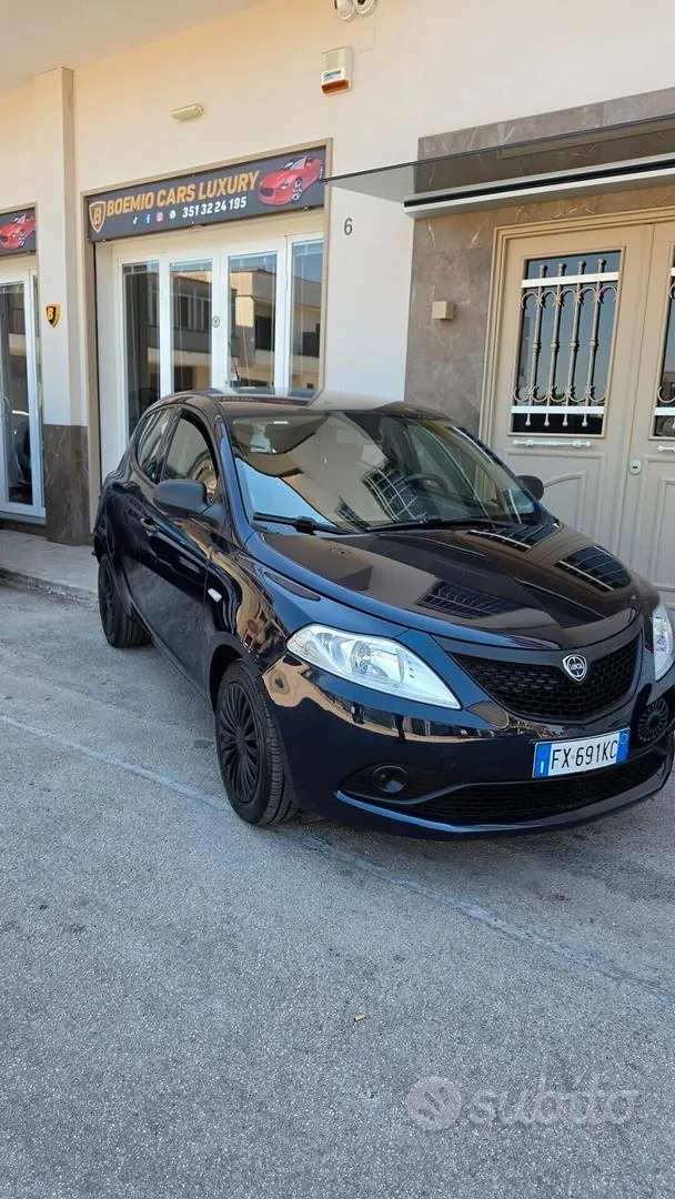 Lancia Ypsilon 2019 photo 2