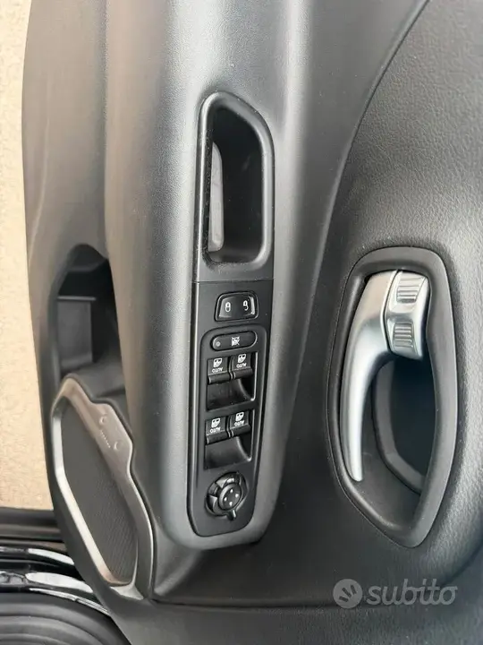 Jeep Renegade 2022 photo 4