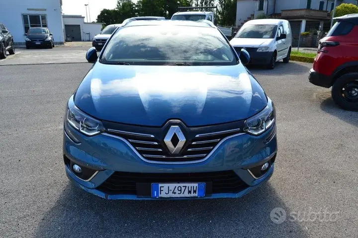 Renault Megane 2017 photo 2