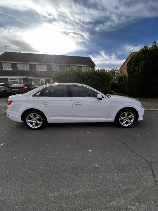 Audi A4 2016 photo 4