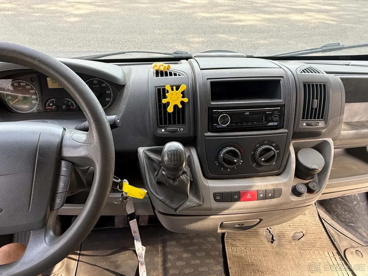 Peugeot Boxer photo 3