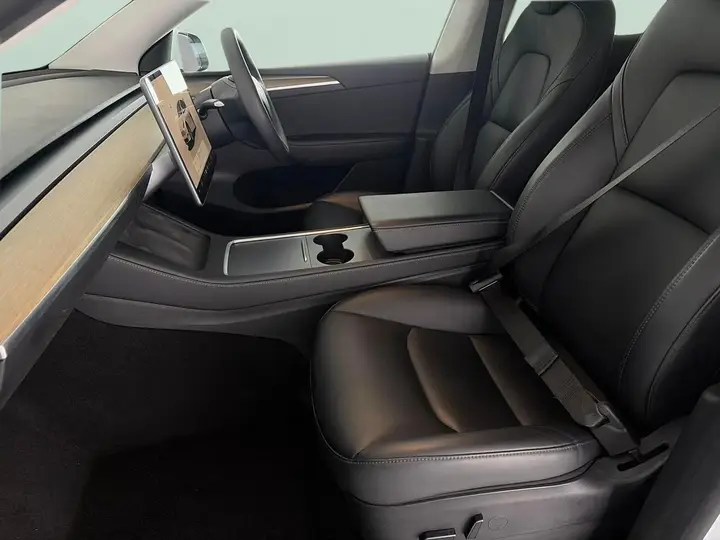 Tesla Model Y 2022 photo 4