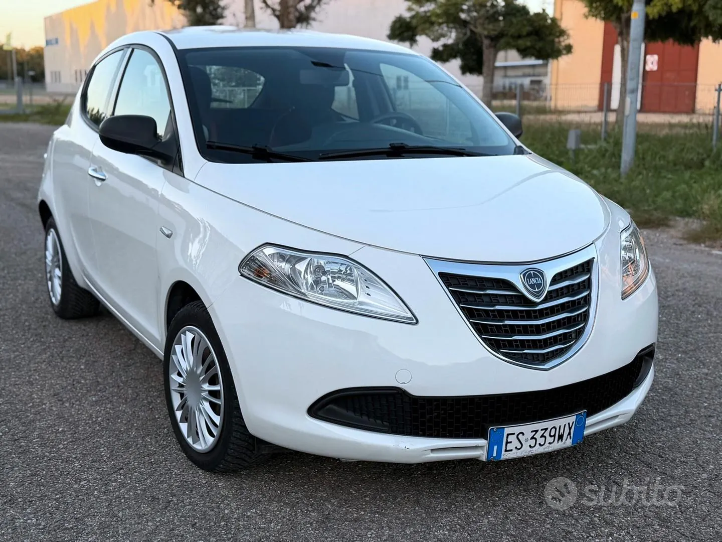 Lancia Ypsilon