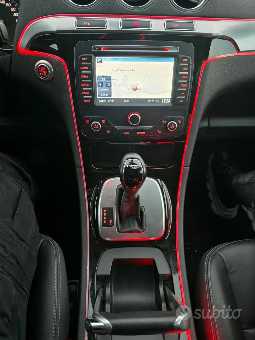 Ford S-Max 2014 photo 2