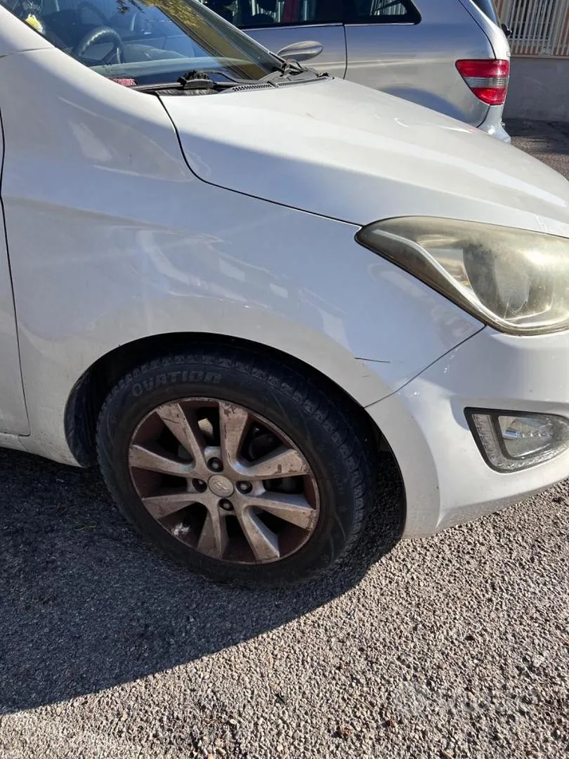 Hyundai I20 2012 photo 2