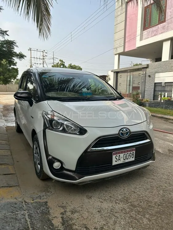 Toyota Sienta