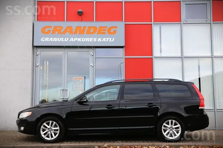 Volvo V70 2014 photo 2