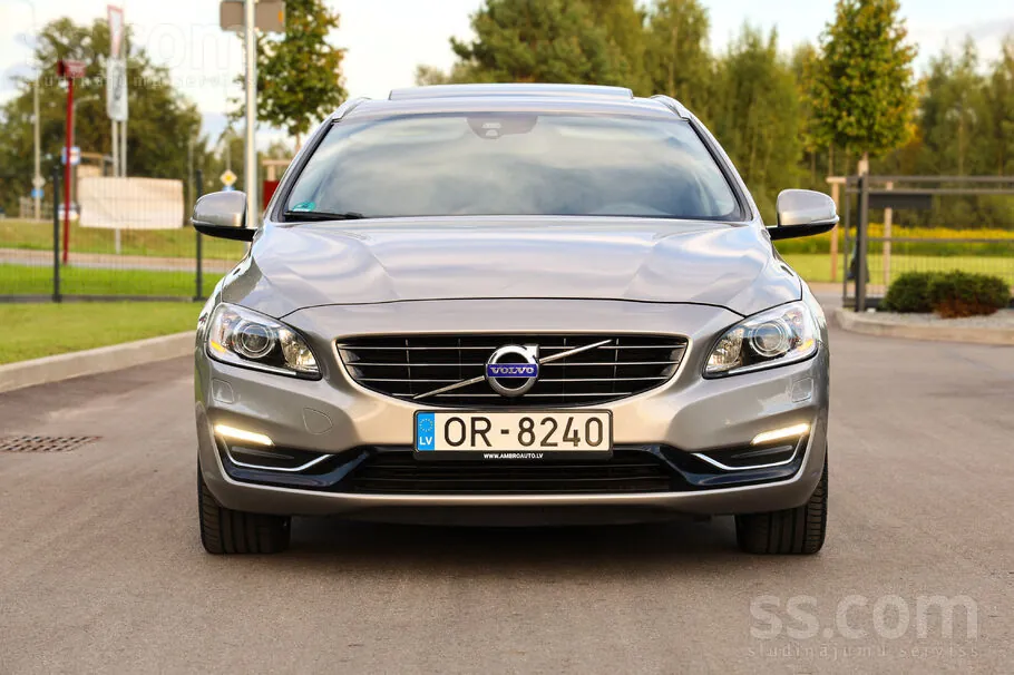 Volvo V60 2013 photo 2
