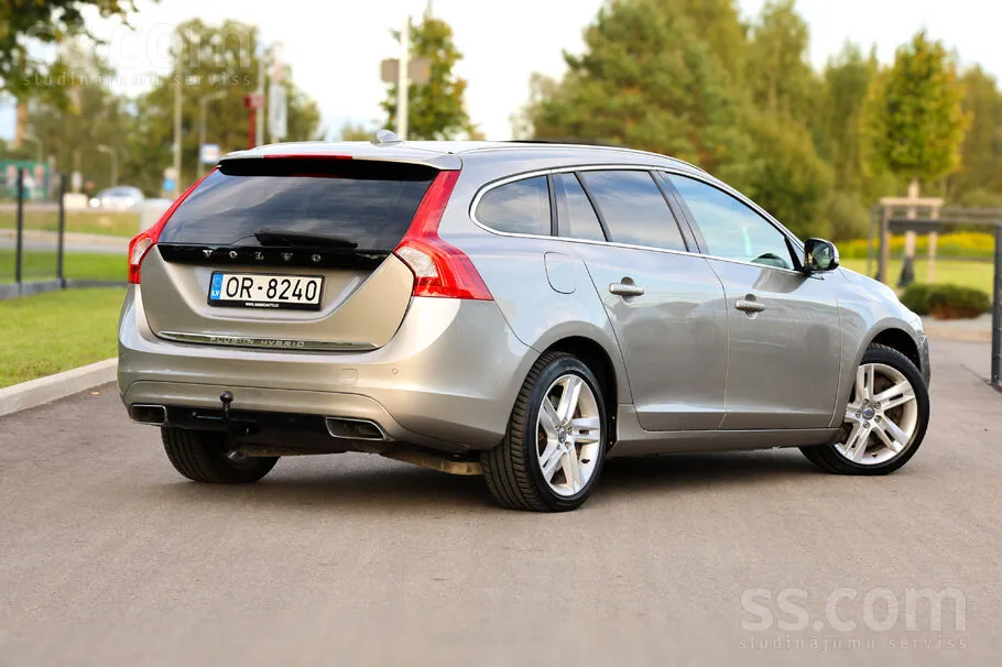 Volvo V60 2013 photo 4