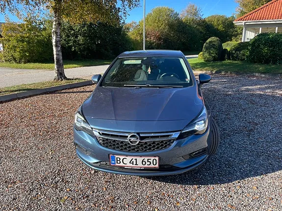 Opel Astra 2016 photo 2