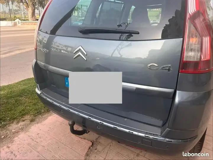 Citroen C4 Picasso 2010 photo 2