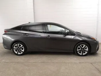 Toyota Prius 2018 photo 4