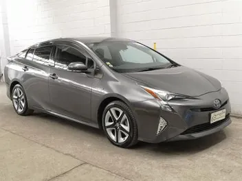 Toyota Prius 2018 photo 2
