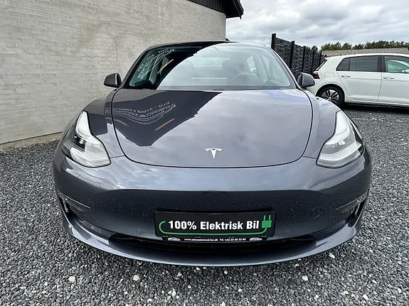Tesla Model 3 2020 photo 2